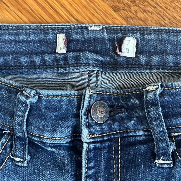 Hollister | Blue Jegging Jeans - Picture 3 of 3